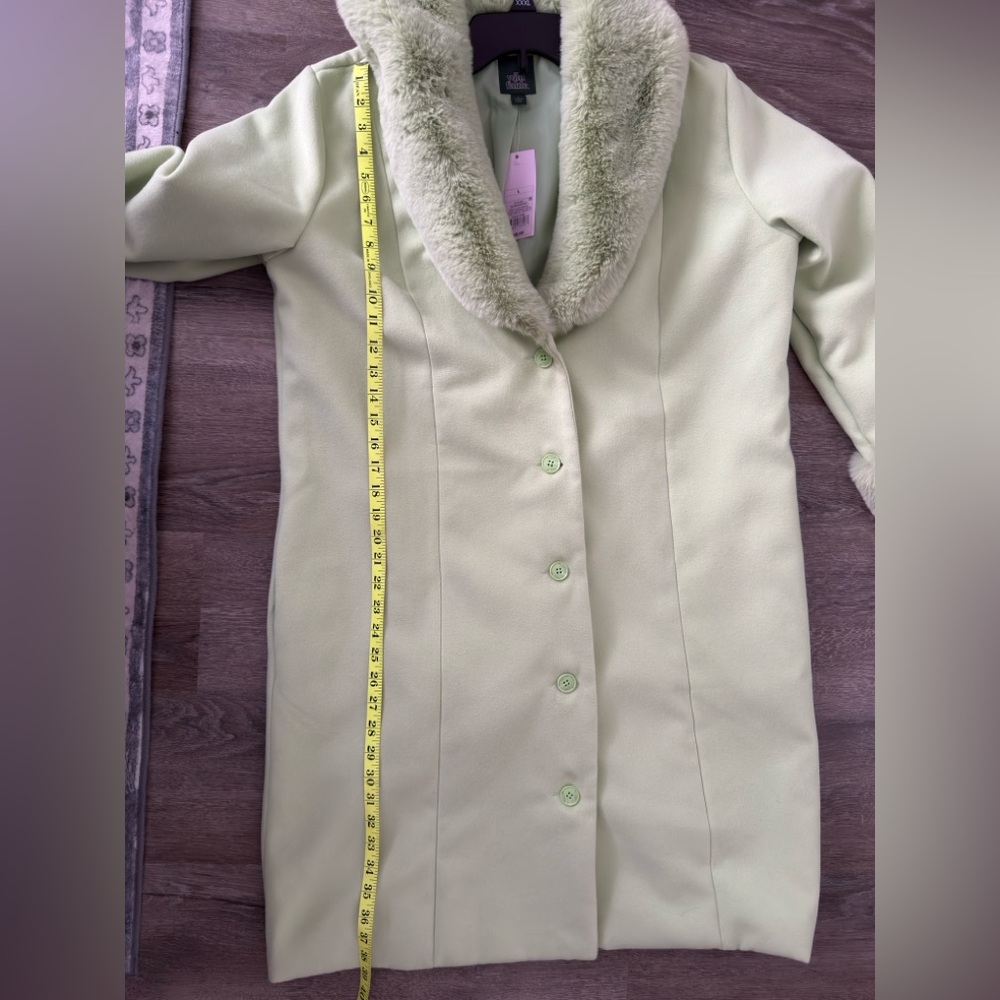 NWT Wild Fable Women's SZL mint green coat w/faux fur collar and sleeves. - Picture 6 of 8
